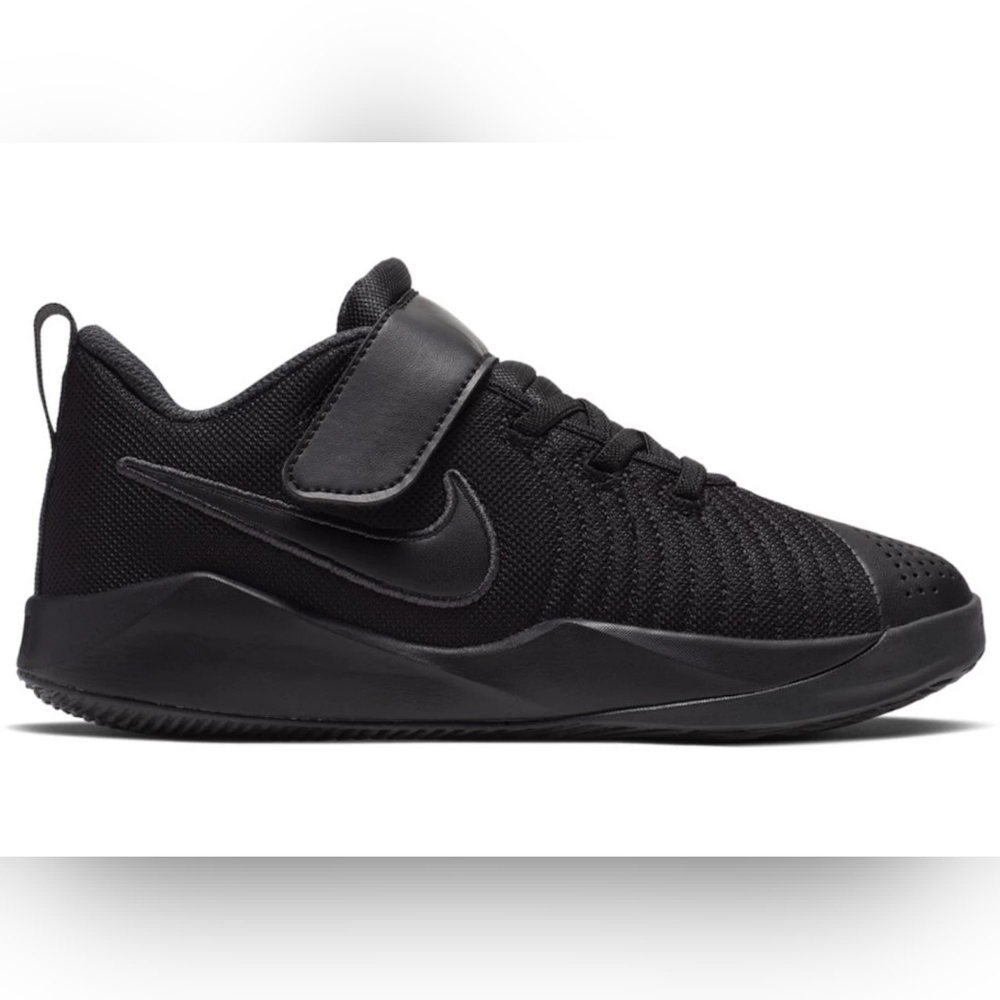 Nike Kids All-Black Team Hustle Quick 2